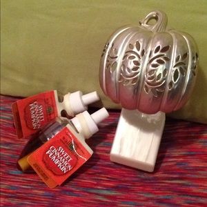 Bath and body works Wallflower Bulbs & diffuser